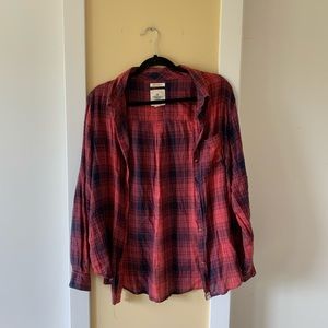 American Eagle plaid boyfriend button down shirt